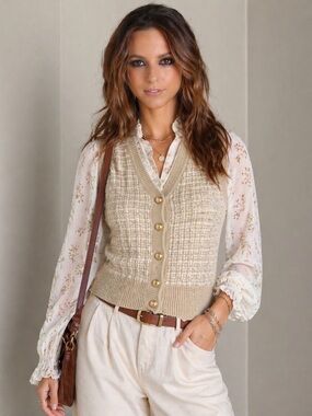 NWT Greige Cream Quilted Sequin Knit Sweater Vest with Gold Buttons Size:Large